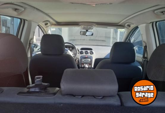 Autos - Peugeot 308 2018 Diesel 125900Km - En Venta