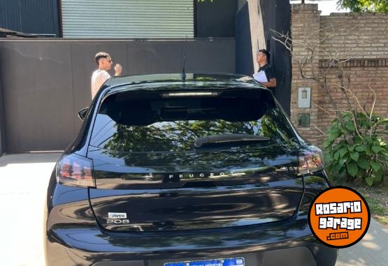 Autos - Peugeot 208 2024 Nafta 28000Km - En Venta