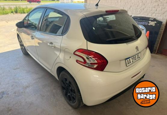 Autos - Peugeot 208 Active 1.5 2016 Nafta 116000Km - En Venta