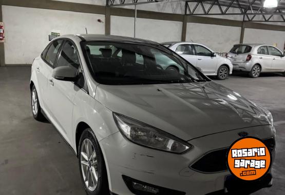 Autos - Ford Focus 1.6 S 4 puertas 2019 Nafta 50000Km - En Venta