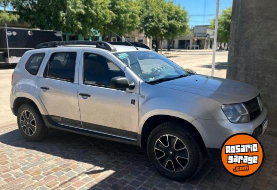Camionetas - Renault Duster Dakar 4x4 2017 Nafta 145000Km - En Venta