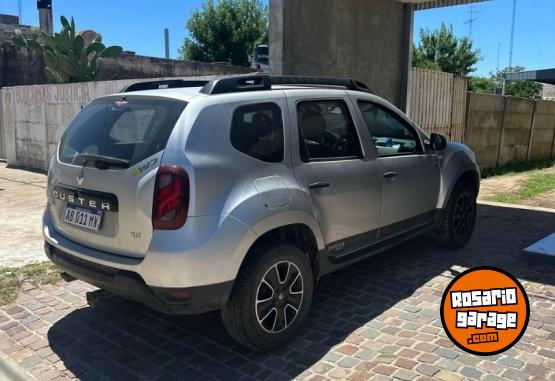 Camionetas - Renault Duster Dakar 4x4 2017 Nafta 145000Km - En Venta