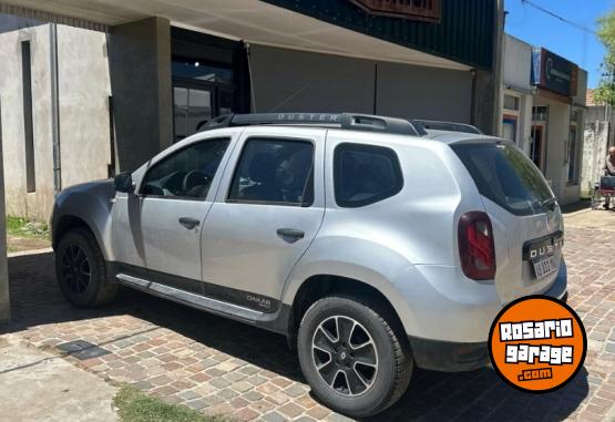 Camionetas - Renault Duster Dakar 4x4 2017 Nafta 145000Km - En Venta