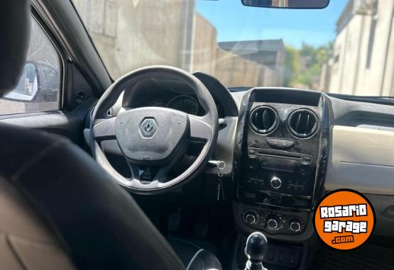 Camionetas - Renault Duster Dakar 4x4 2017 Nafta 145000Km - En Venta