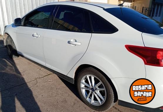 Autos - Ford Focus se 2017 Nafta 94000Km - En Venta