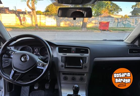 Autos - Volkswagen Golf 2015 Nafta 89000Km - En Venta