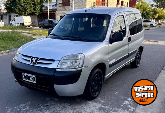 Utilitarios - Peugeot Partner 2011 GNC 150000Km - En Venta