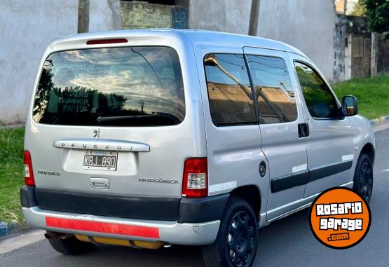 Utilitarios - Peugeot Partner 2011 GNC 150000Km - En Venta