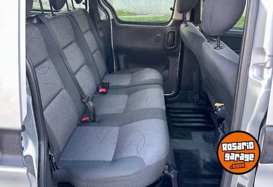 Utilitarios - Peugeot Partner 2011 GNC 150000Km - En Venta
