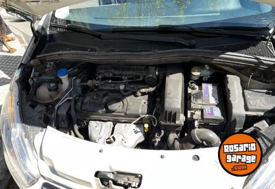 Autos - Peugeot 208 Active 2015 Nafta 86000Km - En Venta