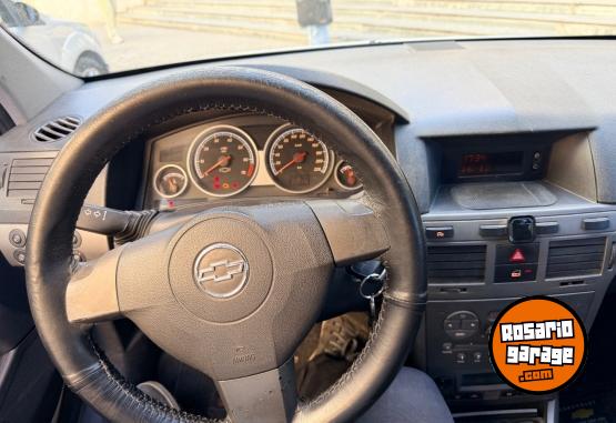 Autos - Chevrolet Vectra GT GLS 2008 GNC 200000Km - En Venta