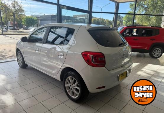 Autos - Renault Sandero Privilege 2017 Nafta 110000Km - En Venta