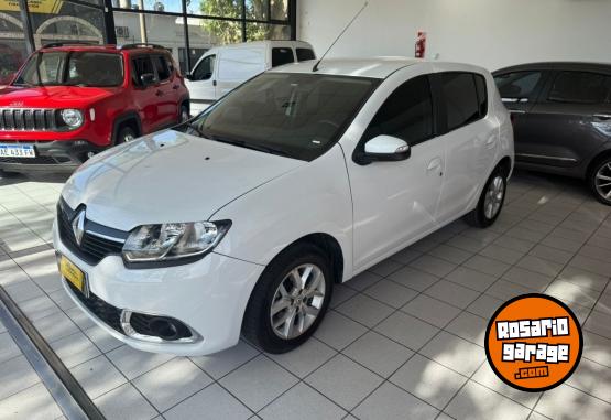 Autos - Renault Sandero Privilege 2017 Nafta 110000Km - En Venta