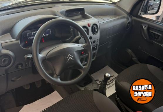 Utilitarios - Citroen Berlingo Furgon 2023 Nafta 24000Km - En Venta