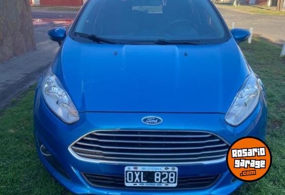 Autos - Ford Fiesta kinetic 2015 GNC 115000Km - En Venta