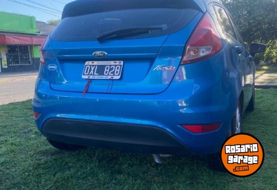 Autos - Ford Fiesta kinetic 2015 GNC 115000Km - En Venta