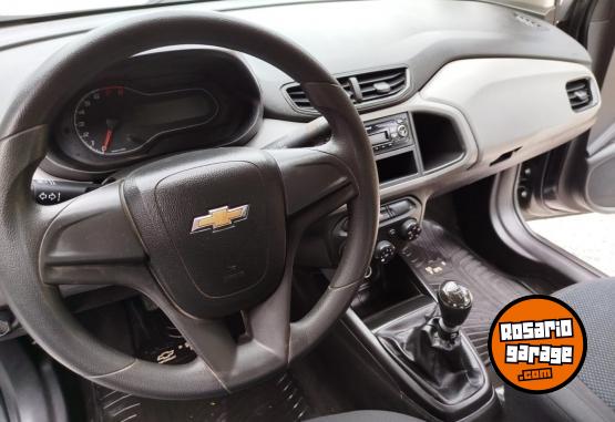Autos - Chevrolet PRISMA JOY + 2017 Nafta 120000Km - En Venta