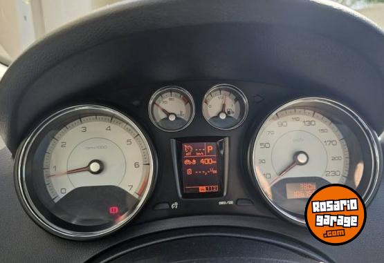 Autos - Peugeot 308 Roland Garros 2014 Nafta 107000Km - En Venta