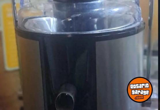 Hogar - Extractor de jugo ATMA - En Venta