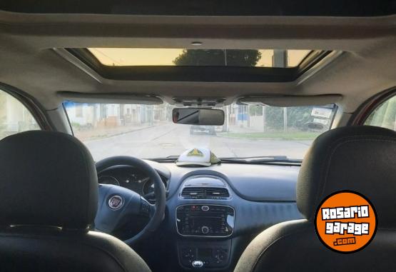 Autos - Fiat Punto sporting 2014 GNC 210000Km - En Venta