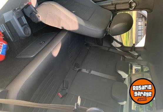 Autos - Volkswagen Saveiro cross 2017 Nafta 108000Km - En Venta