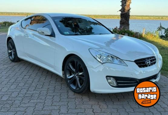 Autos - Hyundai genesis 2011 Nafta 160000Km - En Venta