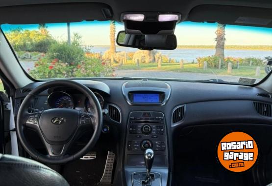 Autos - Hyundai genesis 2011 Nafta 160000Km - En Venta