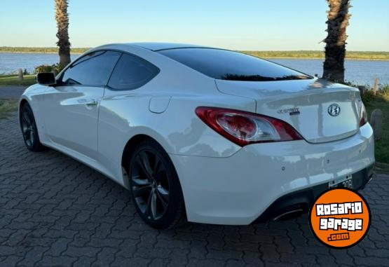 Autos - Hyundai genesis 2011 Nafta 160000Km - En Venta