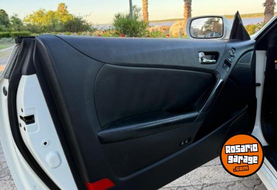 Autos - Hyundai genesis 2011 Nafta 160000Km - En Venta