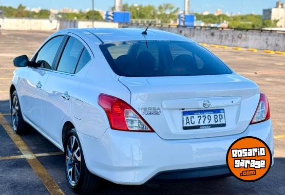 Autos - Nissan Versa Exclusive 1.6 2018 Nafta 70000Km - En Venta