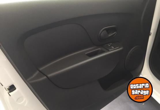 Autos - Renault Logan 2025 Nafta 0Km - En Venta