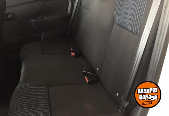 Autos - Renault Logan 2025 Nafta 0Km - En Venta