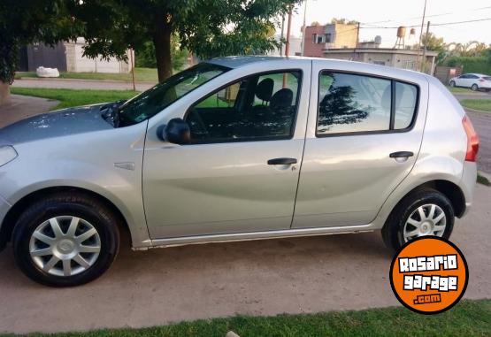 Autos - Renault Sandero 2010 Nafta 209000Km - En Venta