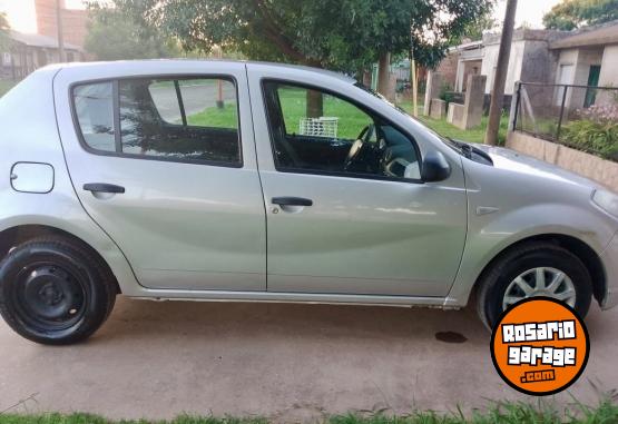 Autos - Renault Sandero 2010 Nafta 209000Km - En Venta