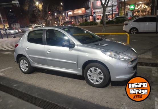 Autos - Peugeot 207 1.4 Active 75 2013 Nafta 98000Km - En Venta