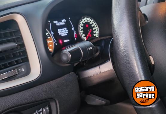 Camionetas - Jeep Renegade sport plus 2017 2017 Nafta 64000Km - En Venta