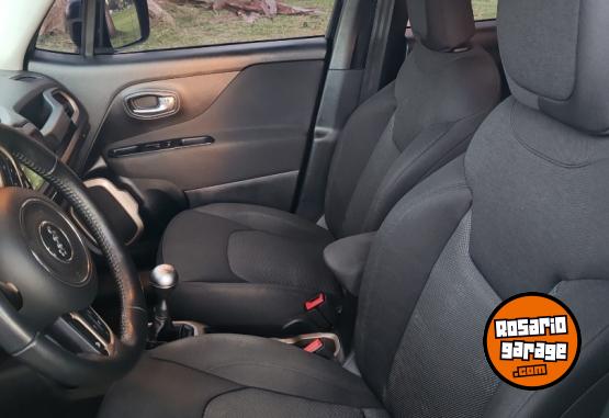 Camionetas - Jeep Renegade sport plus 2017 2017 Nafta 64000Km - En Venta