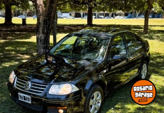 Autos - Volkswagen BORA 2.0 GOLF GOL TREND 2013 Nafta 128000Km - En Venta