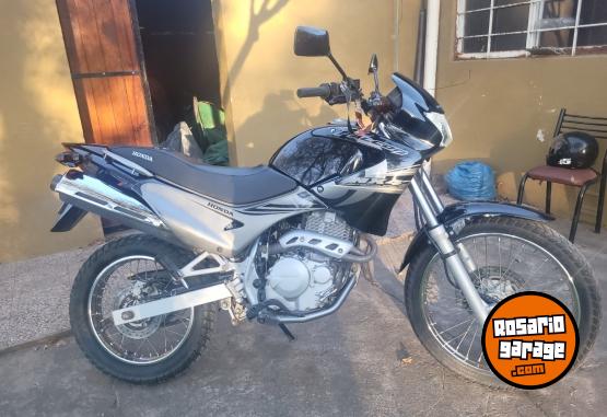 Motos - Honda Falcon 2013 Nafta 23000Km - En Venta