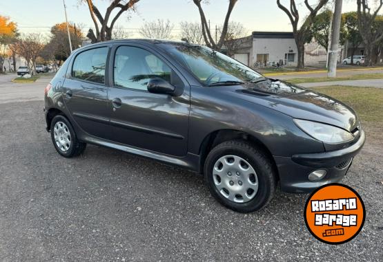 Autos - Peugeot 206 2010 Nafta 111Km - En Venta
