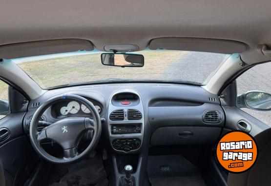 Autos - Peugeot 206 2010 Nafta 111Km - En Venta