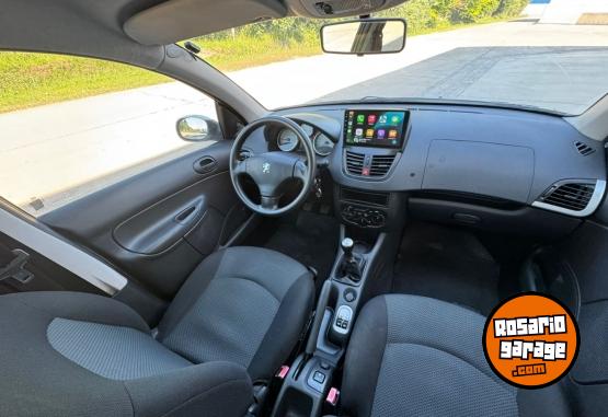 Autos - Peugeot 207 2015 Diesel 101000Km - En Venta