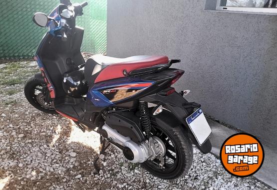 Motos - Aprilia SR 160 2024 Nafta 2400Km - En Venta