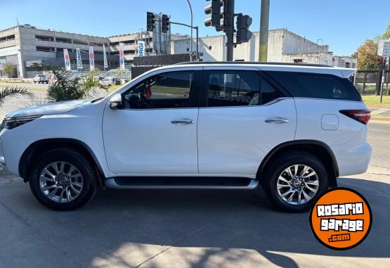 Camionetas - Toyota SW4 SRX 2021 Diesel 80000Km - En Venta