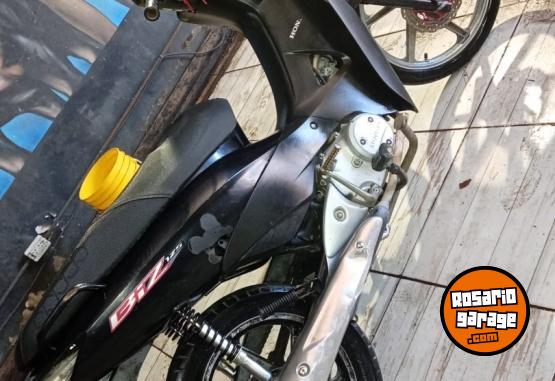 Motos - Honda Biz 125 2013 Nafta 111111Km - En Venta