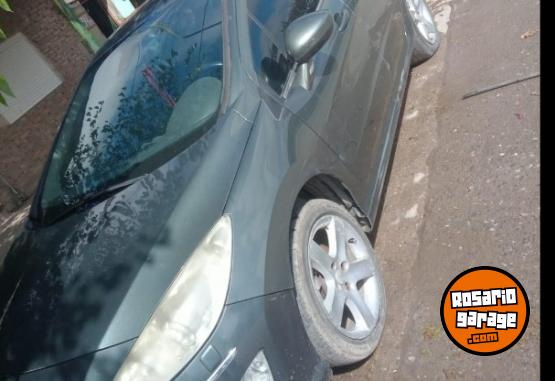 Autos - Peugeot 408 hdi Feline 2012 Diesel 169000Km - En Venta