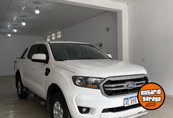Camionetas - Ford Ranger xls 4x4 3.2 2021 Diesel 124000Km - En Venta