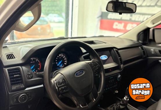 Camionetas - Ford Ranger xls 4x4 3.2 2021 Diesel 124000Km - En Venta