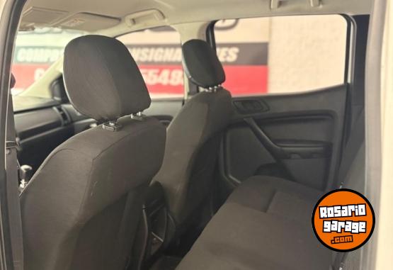 Camionetas - Ford Ranger xls 4x4 3.2 2021 Diesel 124000Km - En Venta