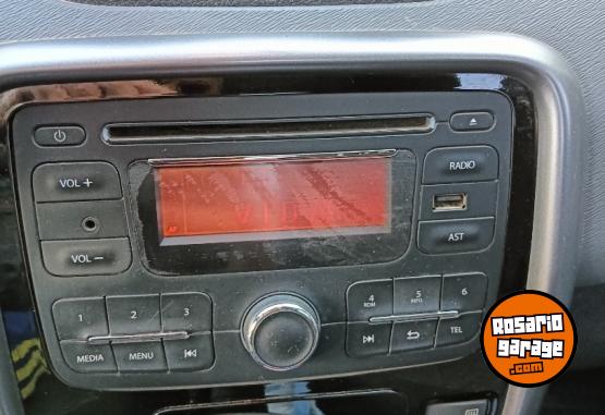 Autos - Renault Duster 1.6 confort 2014 Nafta 95000Km - En Venta